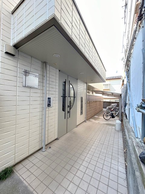 エントランス　★オートロック付きエントランス★