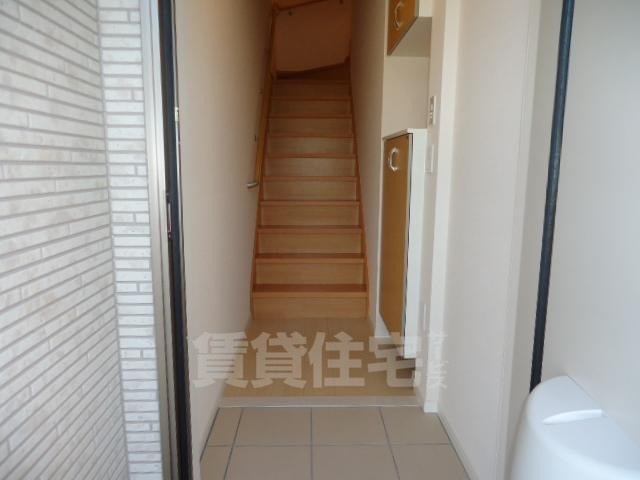 玄関　セキュリティ