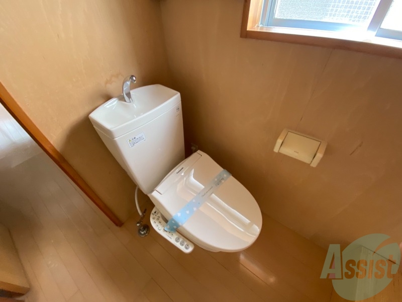 トイレ　トイレにはウォッシュレットが付いております