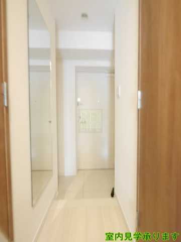 玄関　ガーラ・プレシャス神宮外苑(別部屋の参考写真です。)