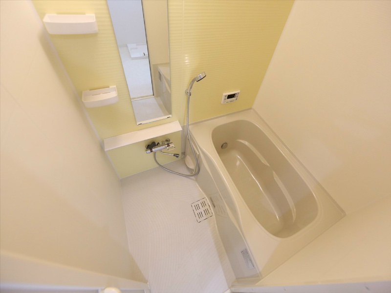 バス・シャワールーム　追い焚き・オートバス機能付お風呂