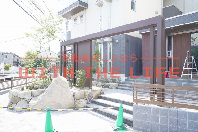 エントランス　毎日通るエントランスはこのようになっています