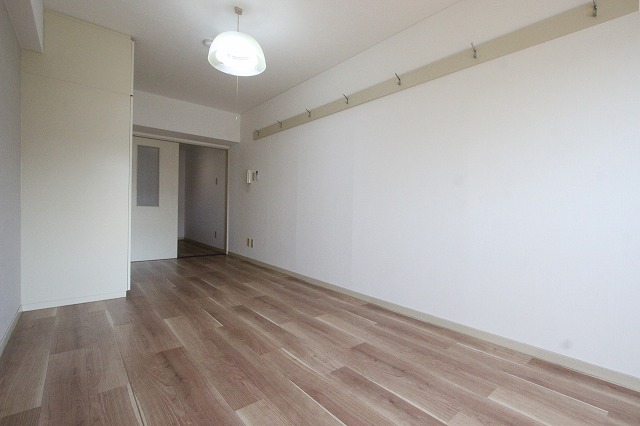 居室・リビング　同物件別号室の写真です。