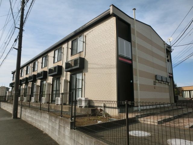 建物外観　2006年築、京成臼井駅徒歩15分の立地です