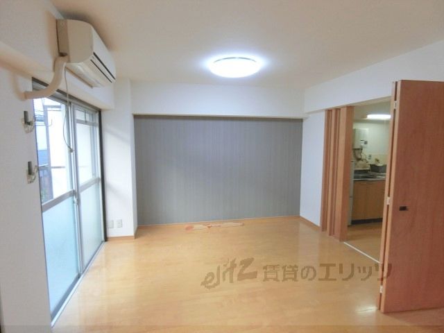 居室・リビング　洋室