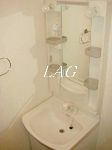 洗面設備　洗面台です。