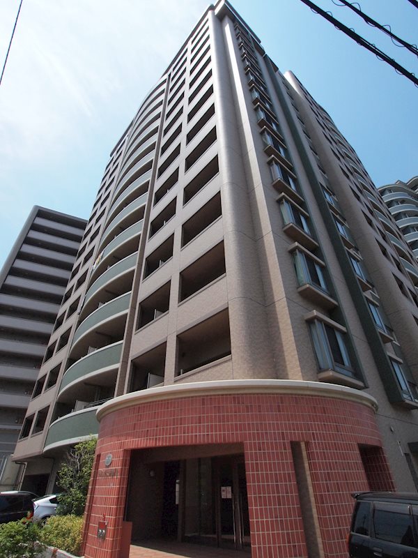 建物外観　片野駅すぐの広めルーム。室内洗濯機置き場あり(＾＾