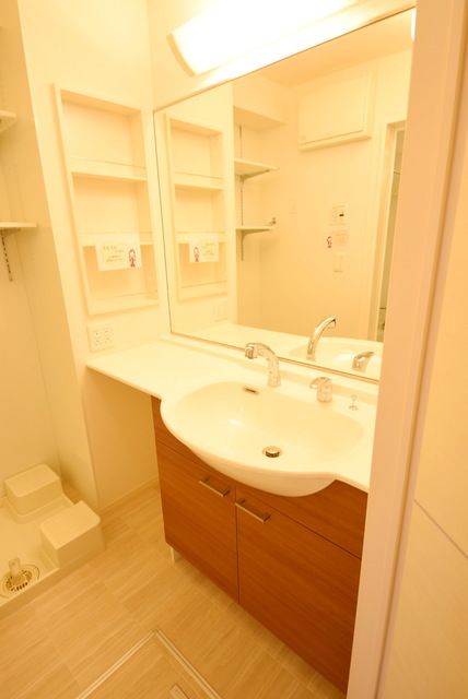 洗面設備　★同一施工会社イメージ写真★