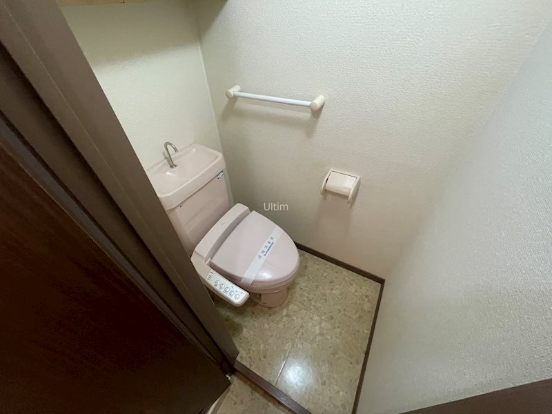 トイレ　※他のお部屋です、ご参考までに