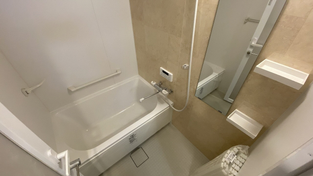 バス・シャワールーム　写真は同マンションの他のお部屋のものです