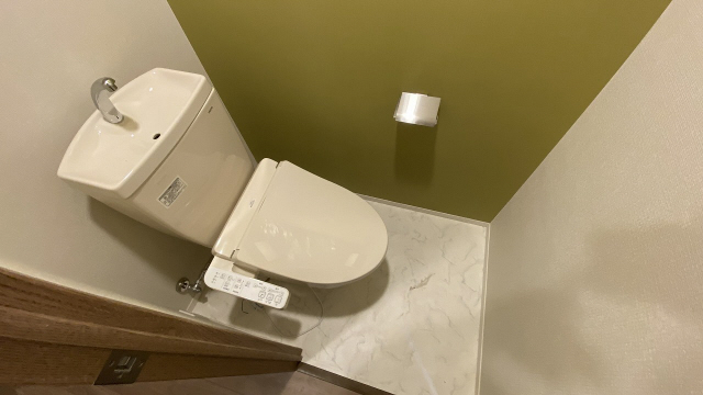 トイレ　写真は同マンションの他のお部屋のものです