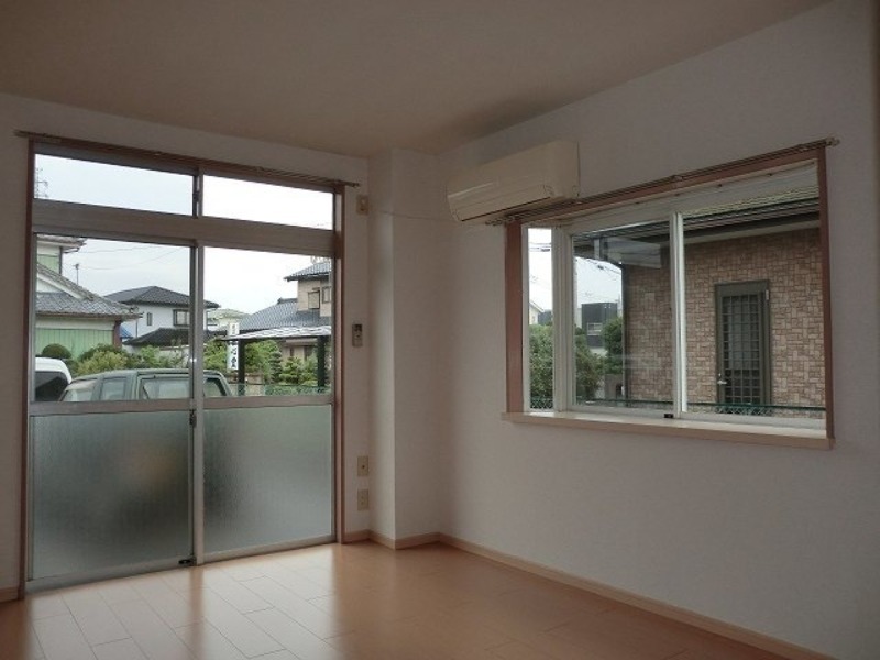 居室・リビング　図面と現状に相違がある場合には現状を優先