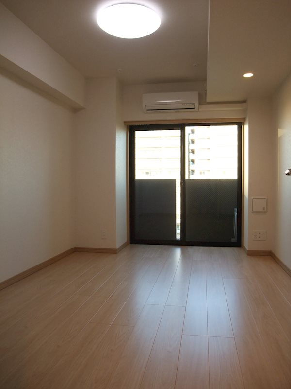 居室・リビング　別号室参考写真