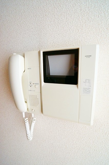 セキュリティ　女性の方でも安心のモニター付きオートロック♪