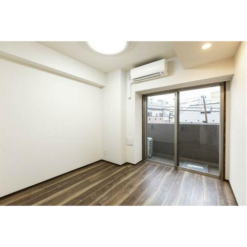 その他部屋・スペース　リビングを別角度から