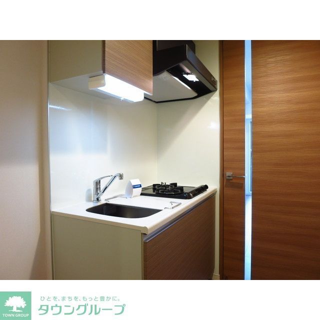 キッチン　※部屋タイプによって色が異なる場合がございます