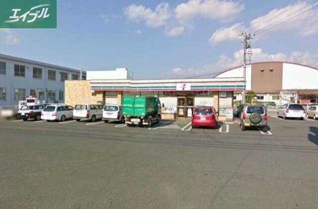 コンビニ　セブンイレブン岡山芳明小前店（コンビニ）まで791m