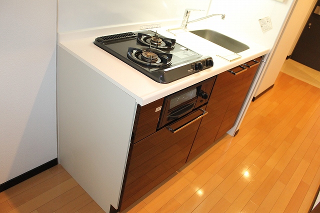 キッチン　ガス2口・グリル付きで楽しくお料理！