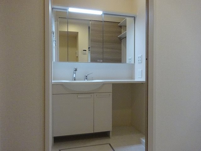 洗面設備　※同物件他部屋写真です※