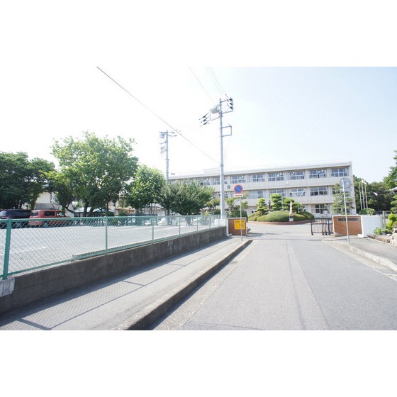 小学校　水戸市立梅が丘小学校（小学校）まで970m