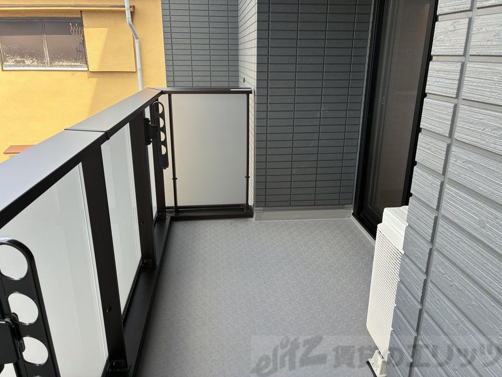 バルコニー　バルコニー