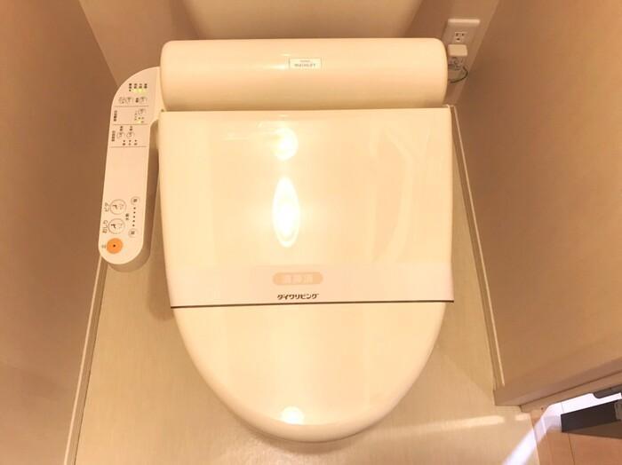 トイレ　トイレ