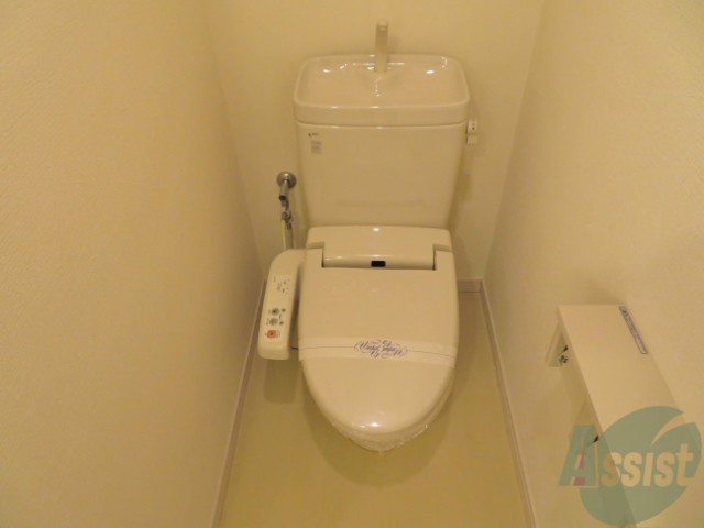 トイレ　各機能付きのトイレです。安心してお使いいただけます。