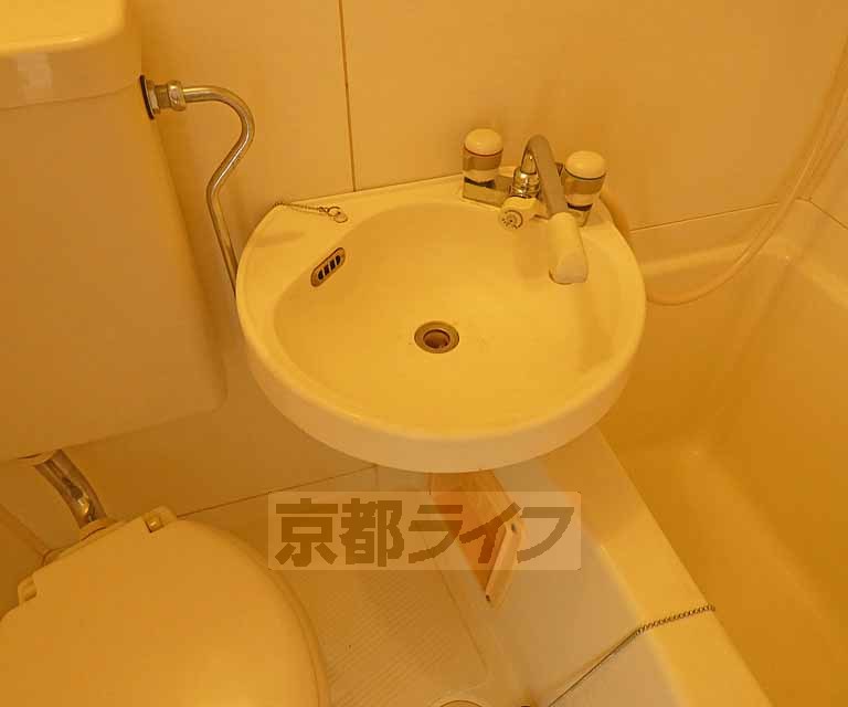 洗面設備　洗面台です。