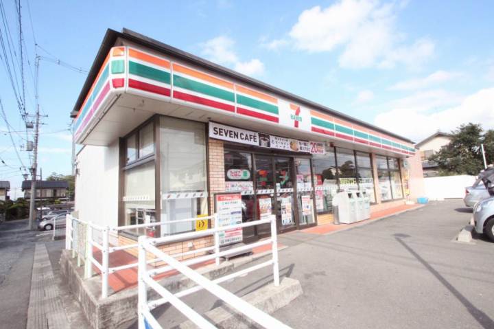 コンビニ　セブンイレブン（コンビニ）まで1294m