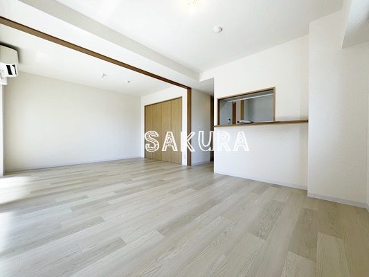 居室・リビング　開放感のあるゆったりとしたお部屋です♪