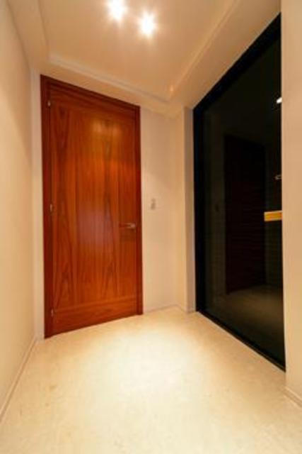 玄関　別のお部屋の写真です。