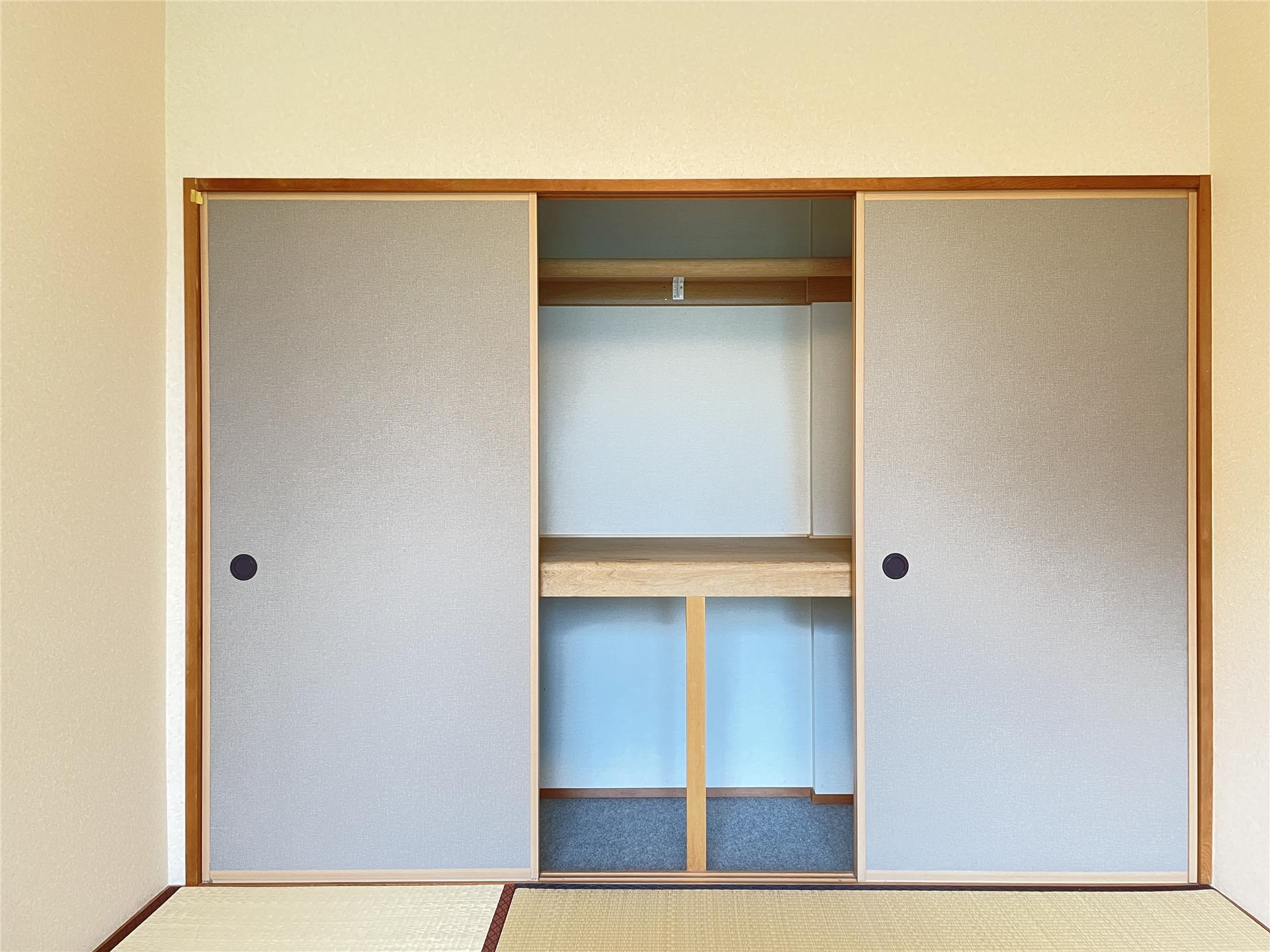 収納　玄関側の洋室にはクローゼット収納があります☆