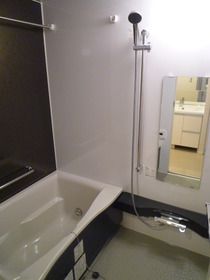 バス・シャワールーム　お風呂です