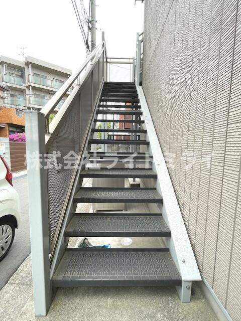 バルコニー　?
