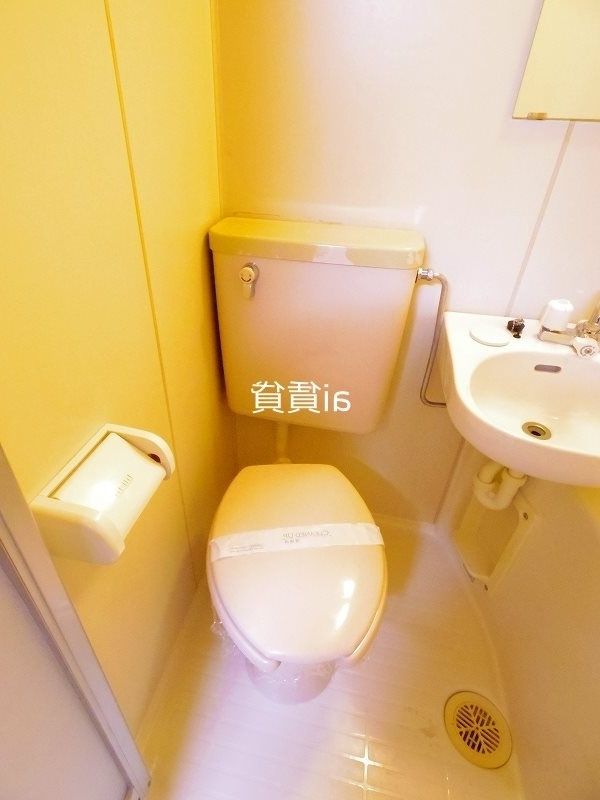 トイレ　※同仕様写真