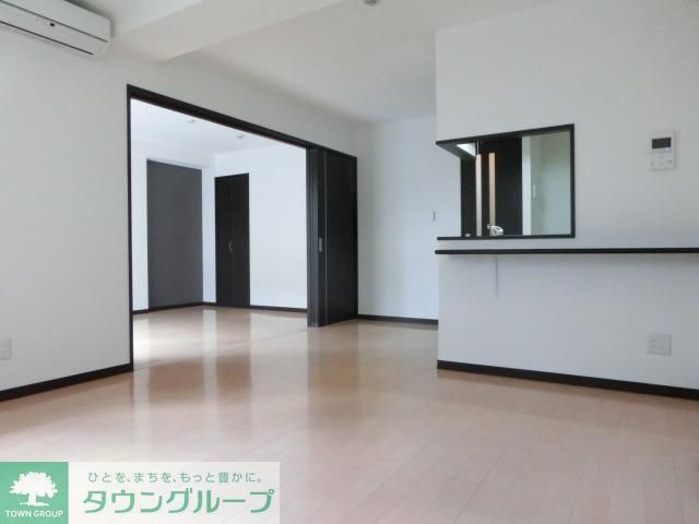 居室・リビング　おしゃれなカウンターキッチンです