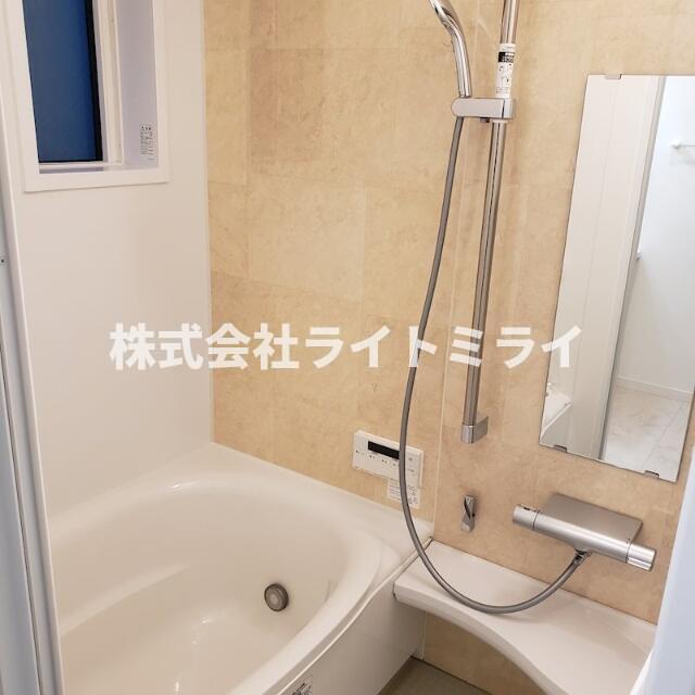 バス・シャワールーム　?