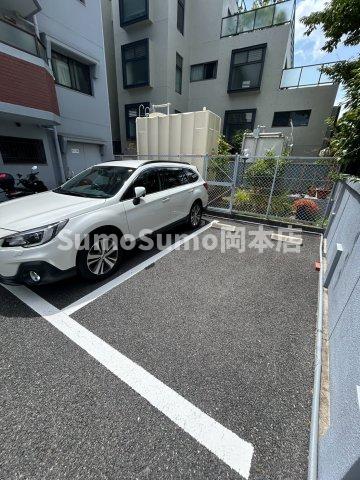 駐車場　駐車場完備です