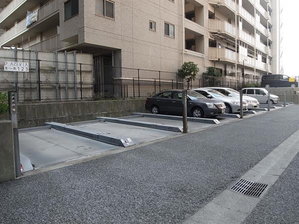 駐車場　駐車場