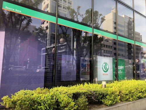 銀行　りそな銀行 南森町支店（銀行）まで130m