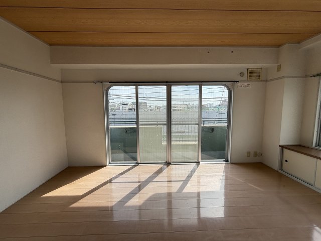 その他部屋・スペース　落ち着いて過ごせるお部屋なので、寝室にいかがでしょうか