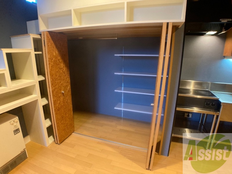収納　寝室の収納です。部屋がすっきり片付きます。