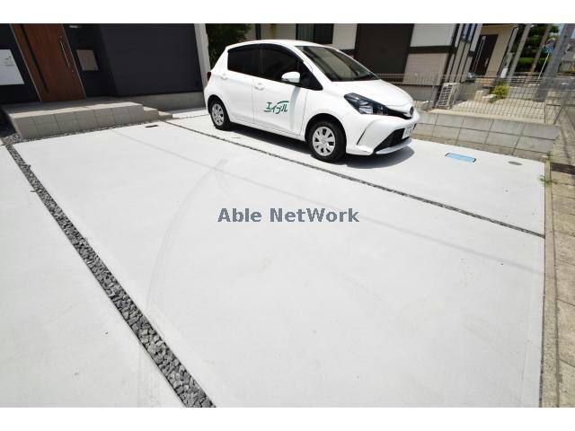 駐車場　駐車場
