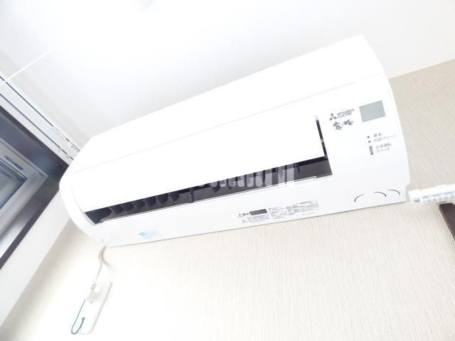 その他　エアコン付いています
