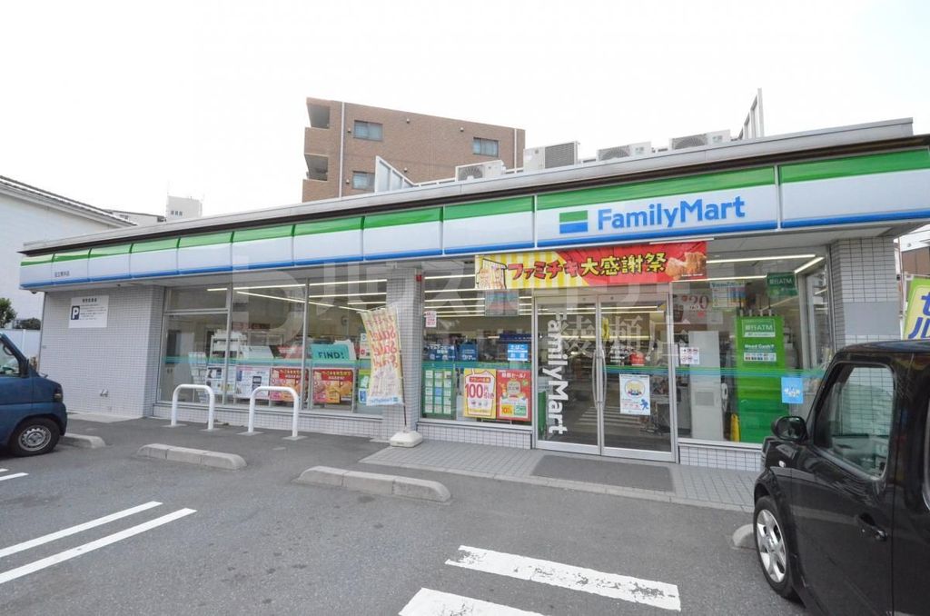 コンビニ　ファミリーマート足立青井店（コンビニ）まで240m