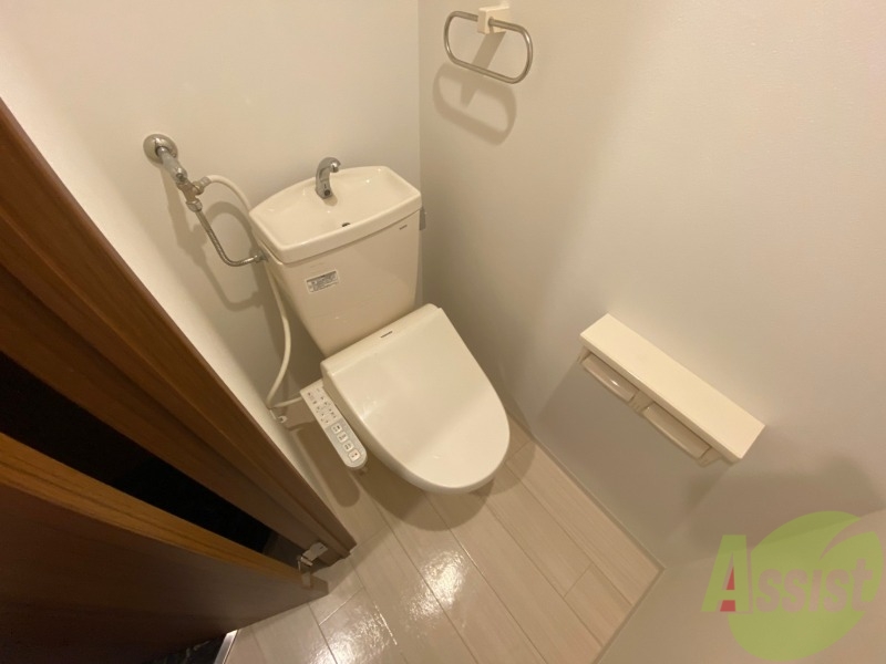 トイレ　トイレです。ウォシュレット付を探している方、おすすめです。