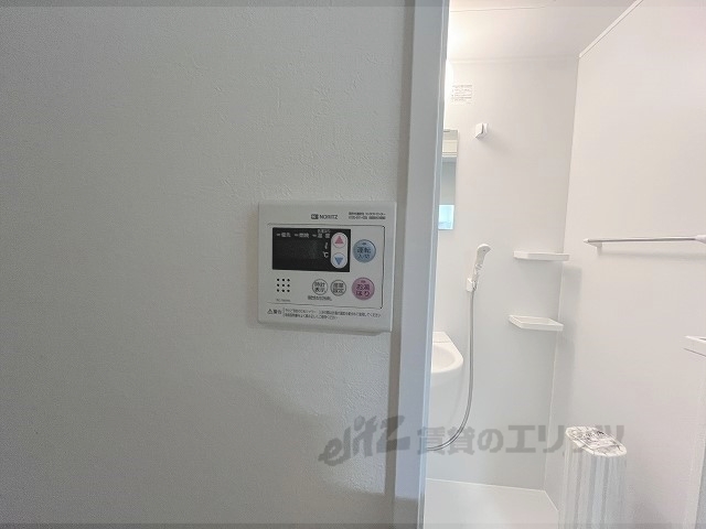 その他設備　給湯器リモコン