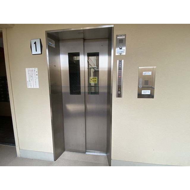 その他　エレベーター