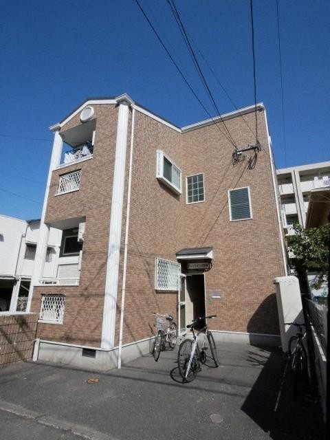 エントランス　建物外観