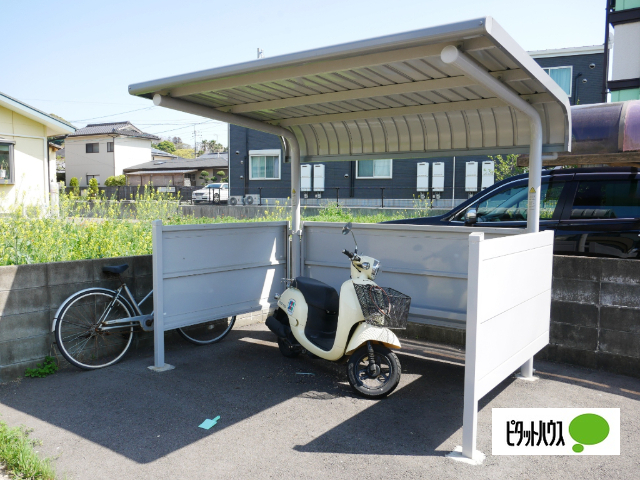 その他共有部分　屋根付き駐輪場♪